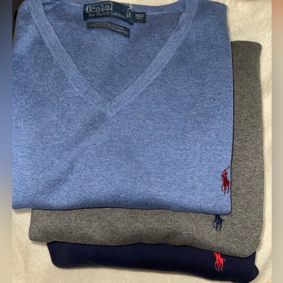 - Polo by Ralph Lauren Men's Blue V-Neck Sweater vest Bundle - Picture 3 of 8
